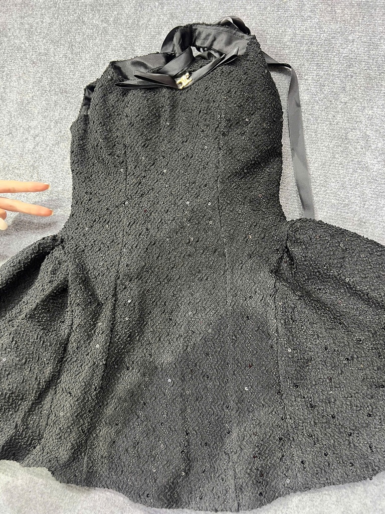 VÁY DEN ĐAN DÂY LƯNG THUY