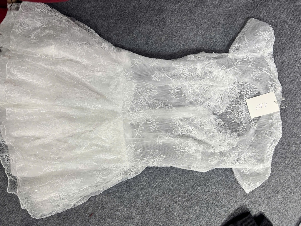 VÁY REN TRẮNG THUY