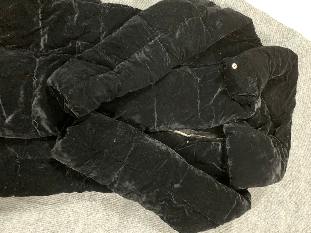 ÁO KHOÁC NHUNG ĐEN DÀY LTHTRANG