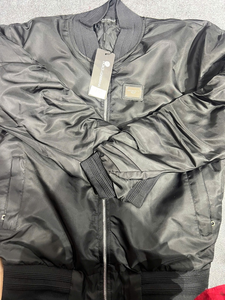 ÁO KHOÁC ĐEN D&G THUYII