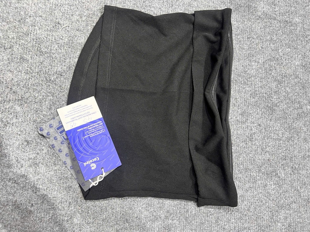 ÁO CÚP NGỰC ĐEN THUYII