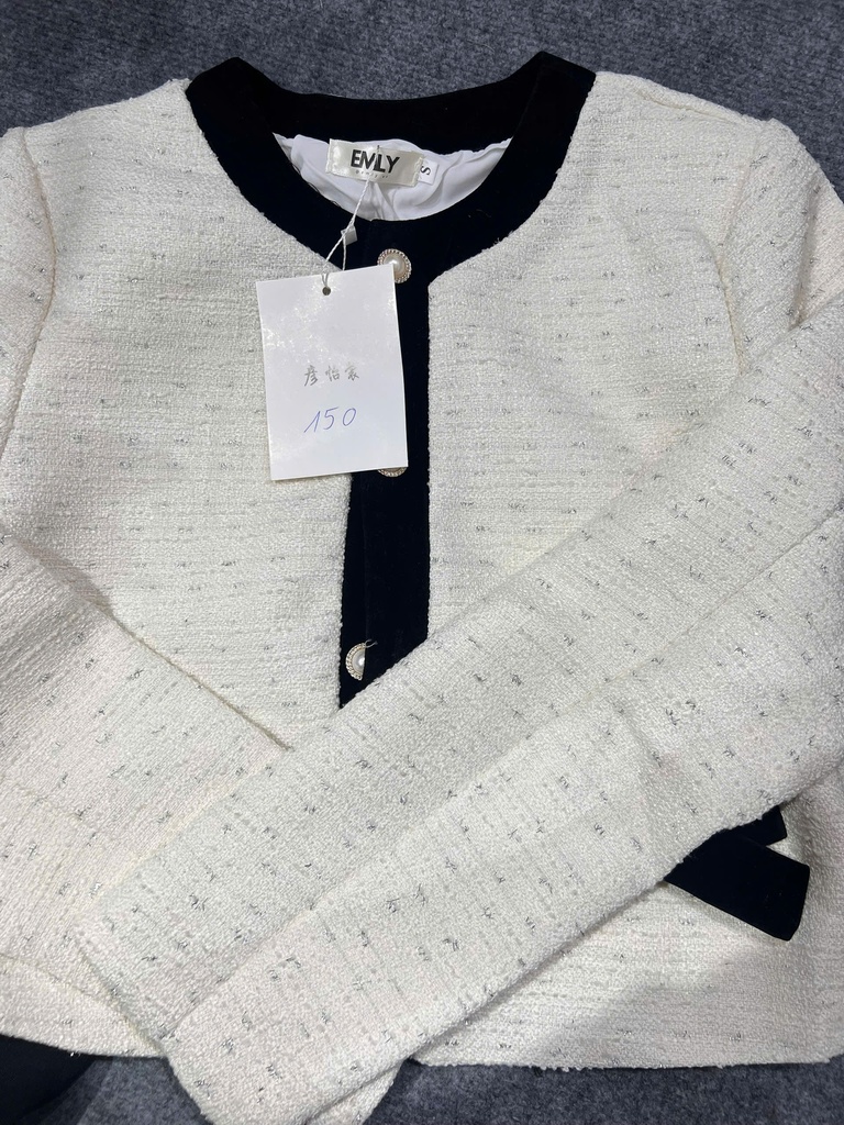 ÁO KHOÁC EMLY ĐEN TRẮNG S