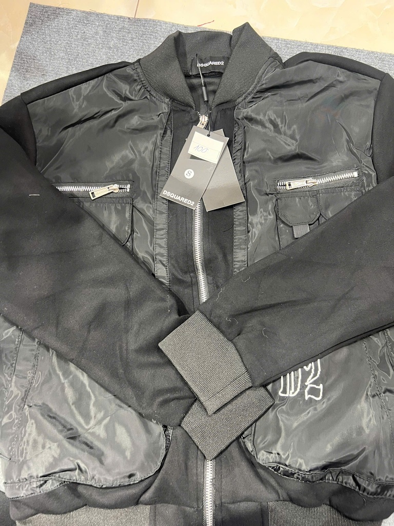 ÁO KHOÁC ĐEN D2 THUYII