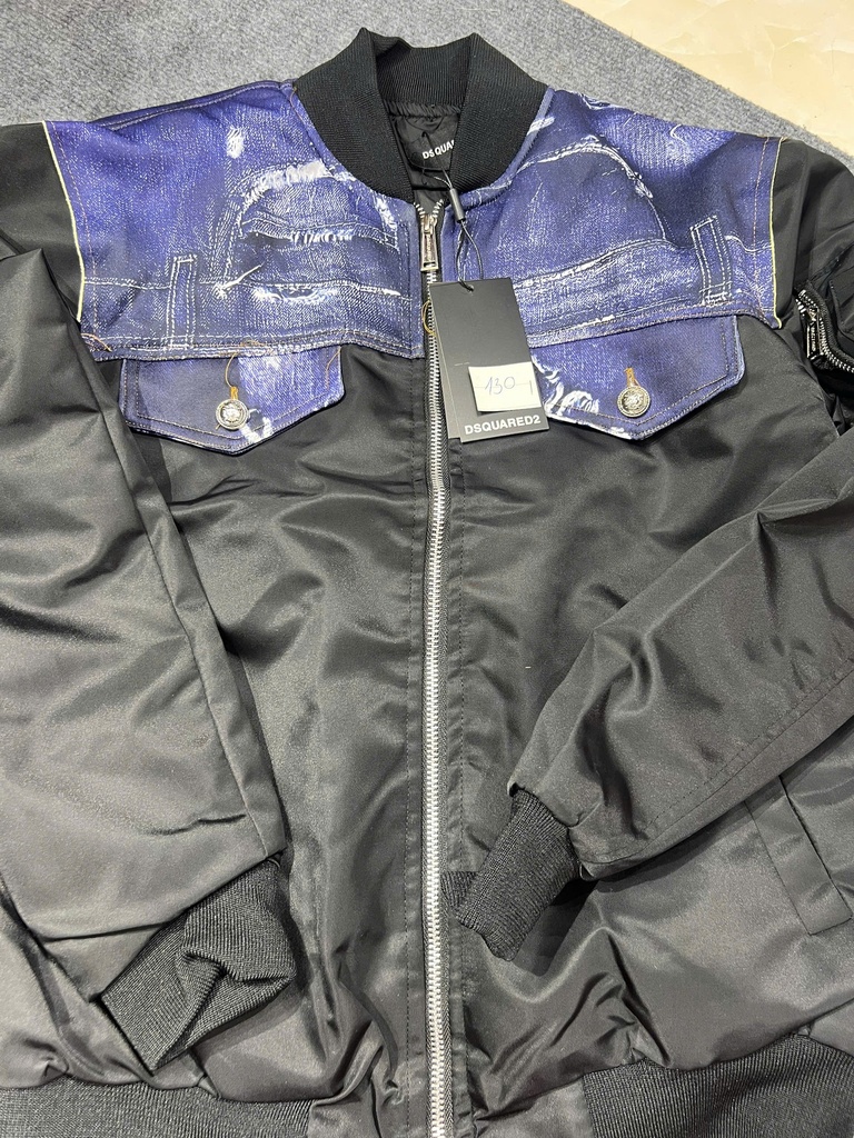 ÁO KHOÁC ĐEN NGỰC GIẢ BÒ THUYII