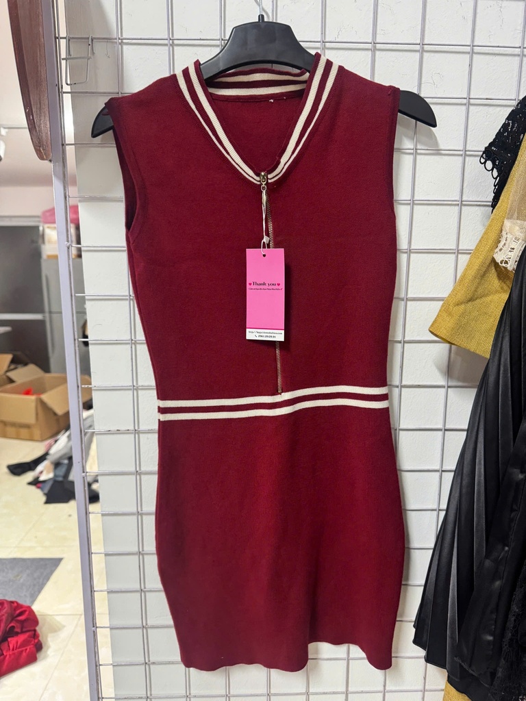 VÁY LEN ĐỎ 3LỖ KẺ 2SỌC HÔNG OANH