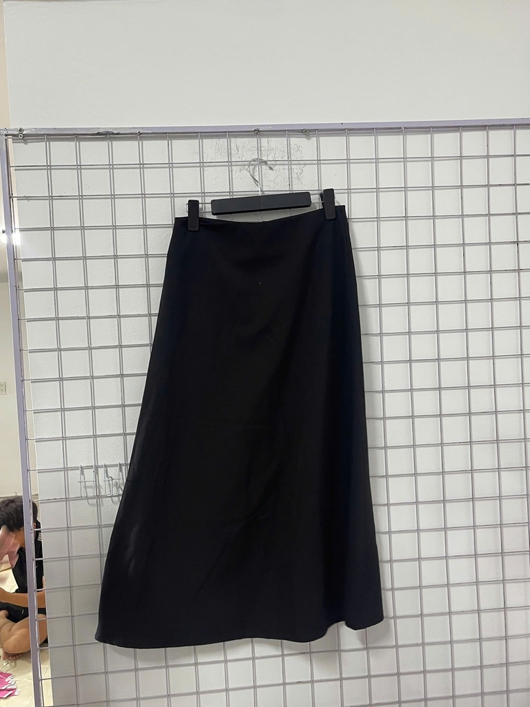 cv chữ a dài đen trơn