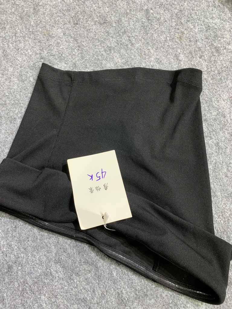 ÁO CUP NGỰC ĐEN NDUNG