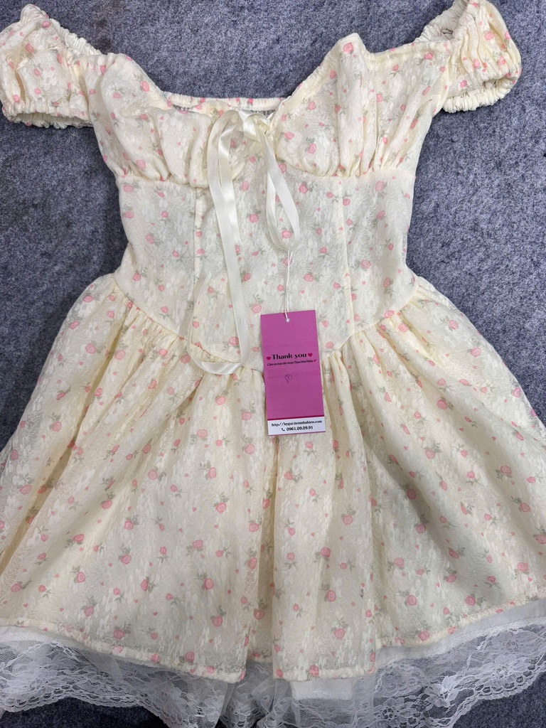 VÁY VÀNG CHANH HOA NHÍ NBICH