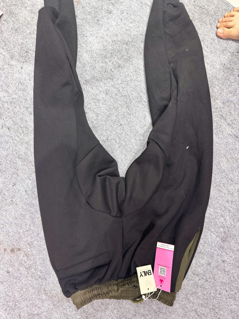 QUẦN ĐEN NAM VIỀN XANH THUYIII