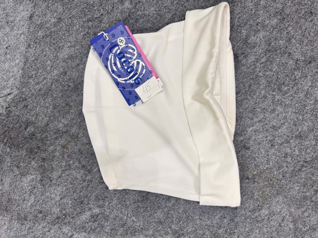 ÁO QUÂY TRẮNG THUYIII