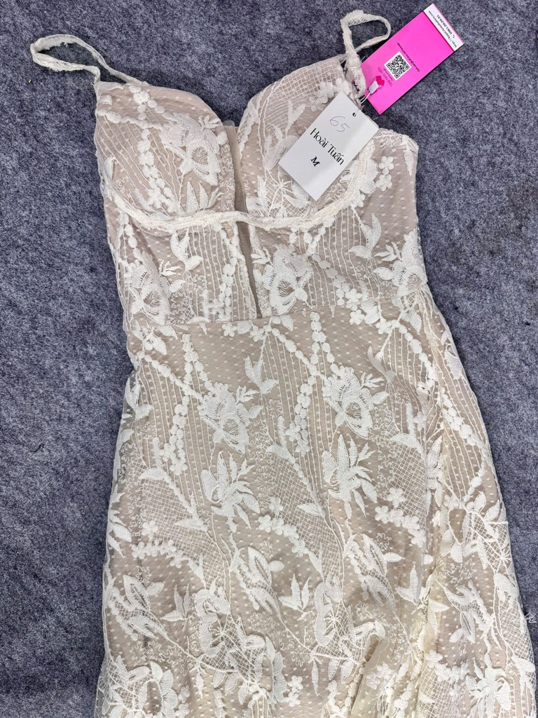 VÁY 2 DÂY KEM REN TRẮNG THUYIII