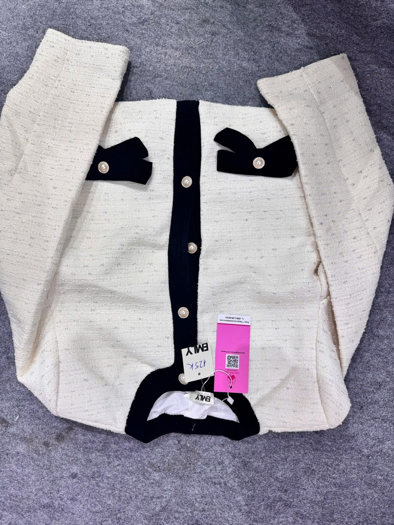 ÁO KHOÁC DẠ TRẮNG TÚI NƠ THUYIII