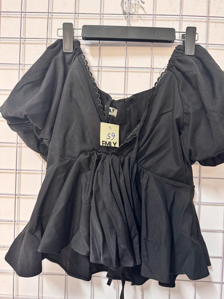 ÁO BABYDOLL ĐEN CỔ TYM THUYII