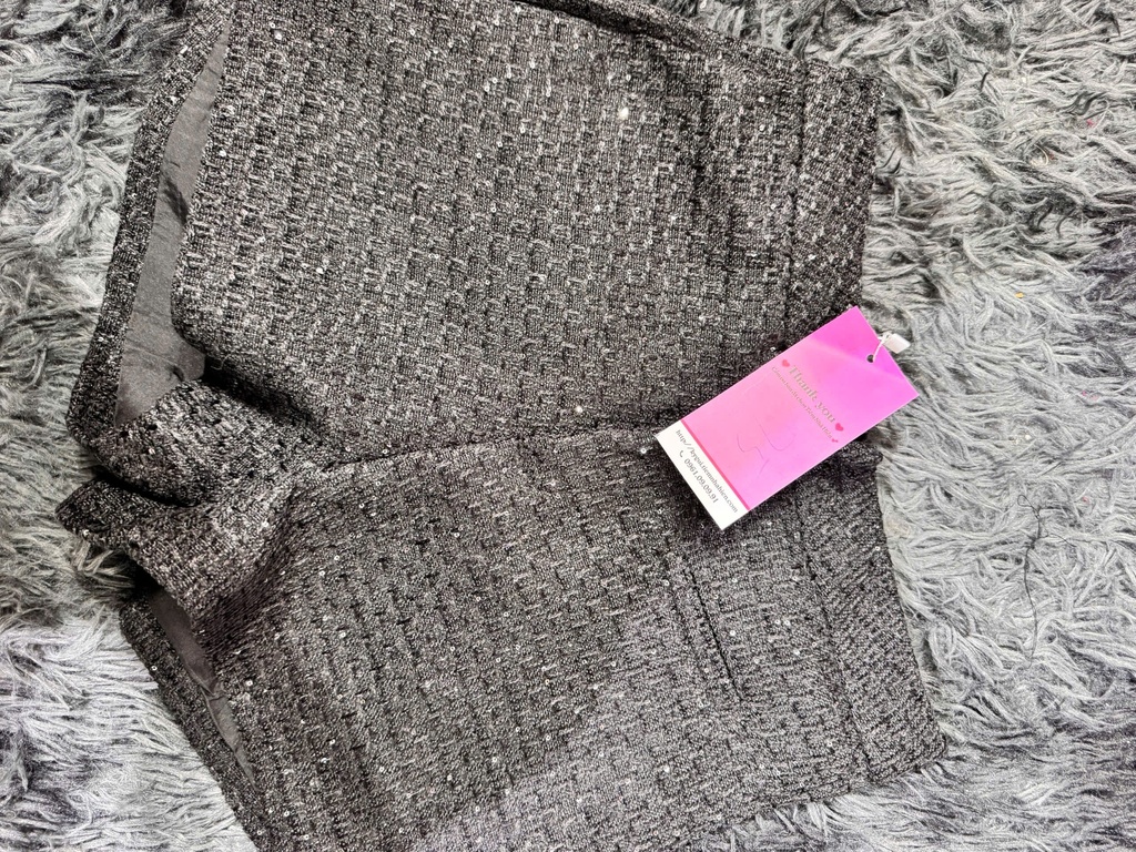 QUẦN SOOC DẠ ĐEN BLING THUY