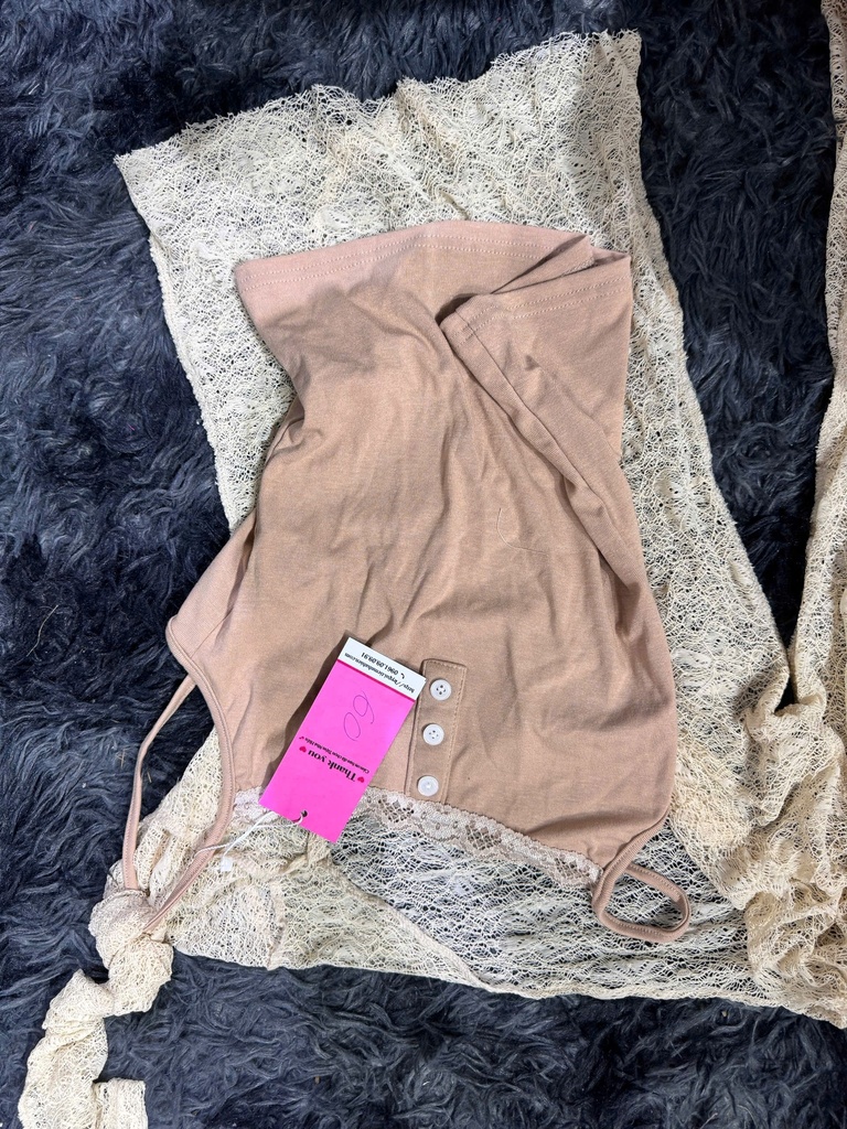 ÁO 2 DÂY KEM KÈM ÁO KHOÁC NGOÀI THUY