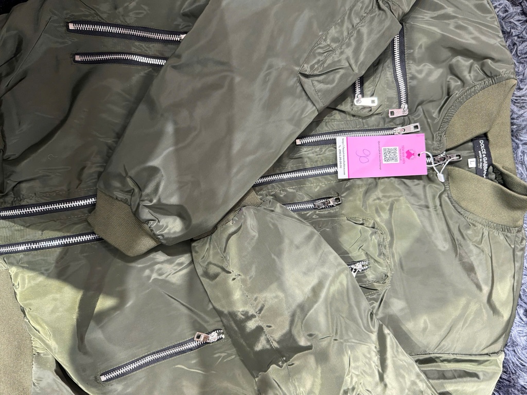 ÁO KHOÁC NAM ĐEN KHÓA 