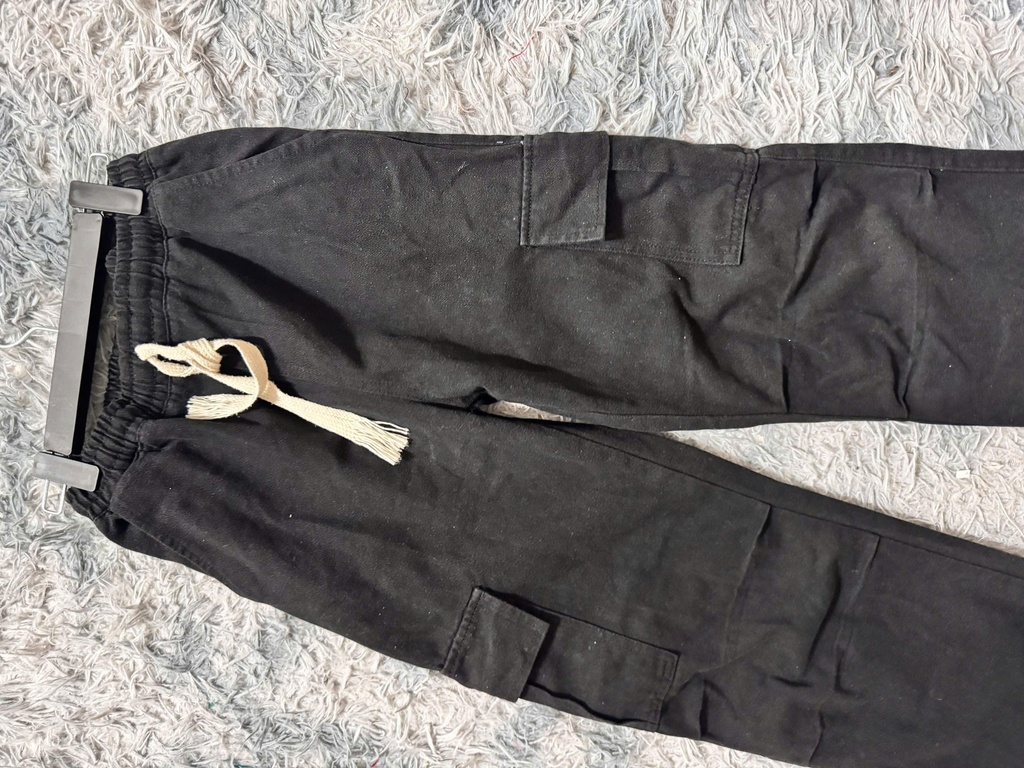 QUẦN ĐEN CHUN TIEN