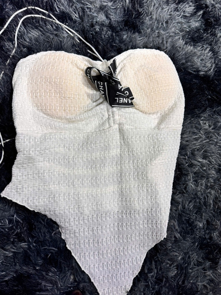 ÁO CUP DÂY TRẮNG CÓ MÚT NGỰC 