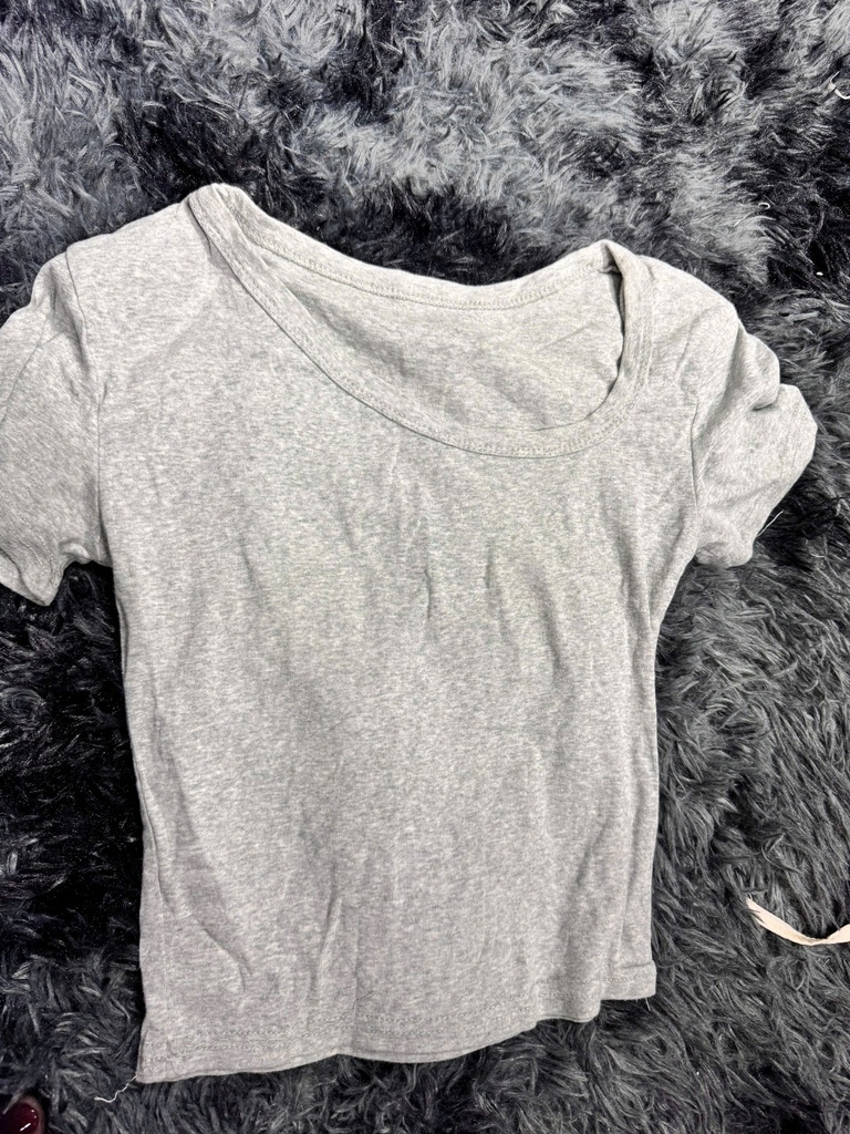 ÁO CỘC TAY XÁM CÓ ĐỆM VAI PHUC