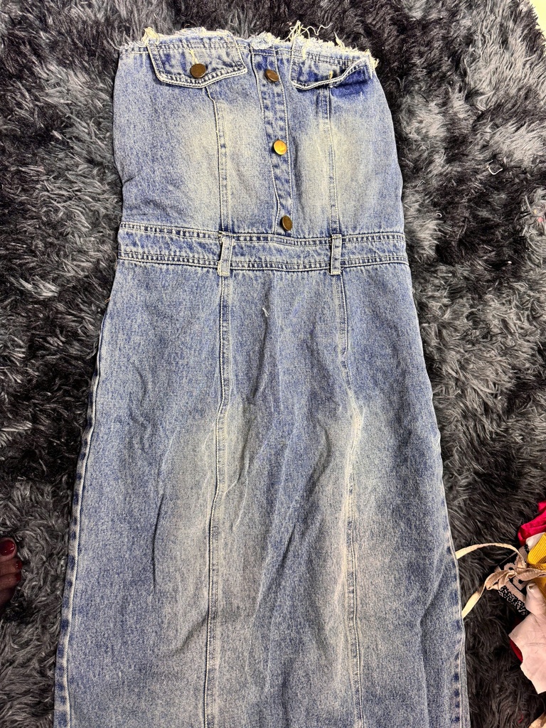 VÁY BÒ CUP NGỰC PHUC