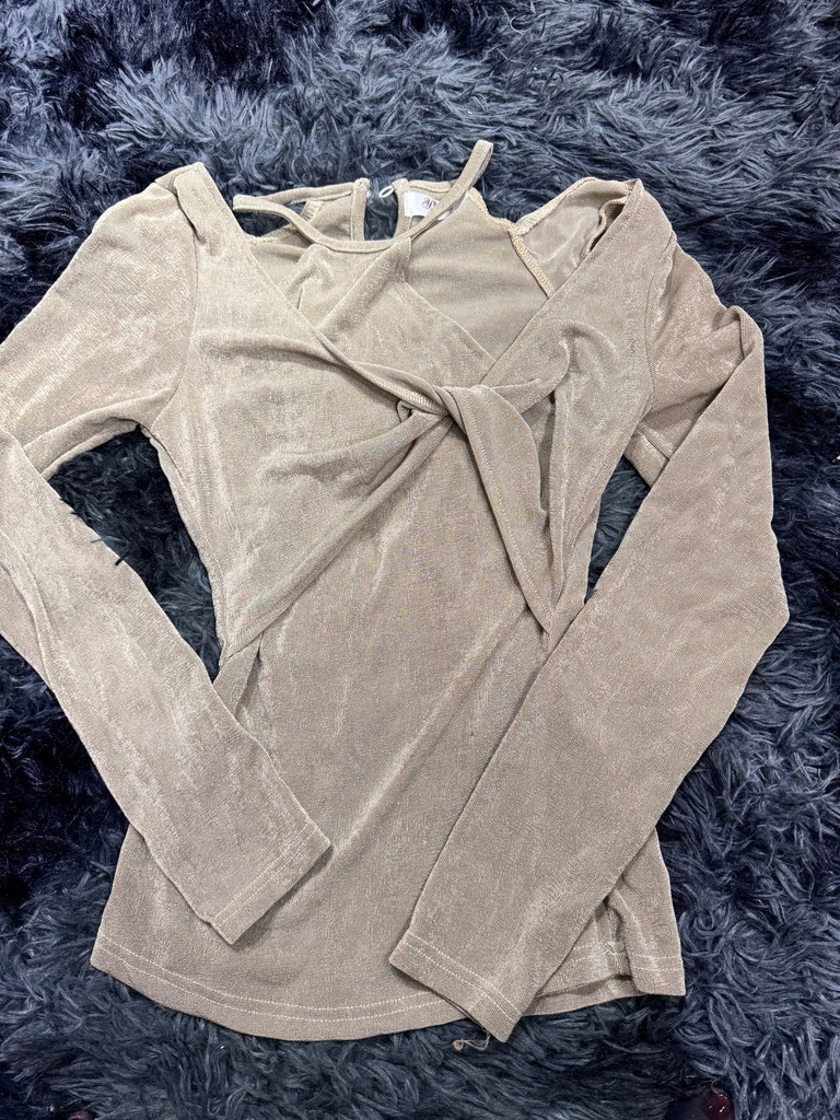 ÁO LEN NHUNG VOAN KEM 