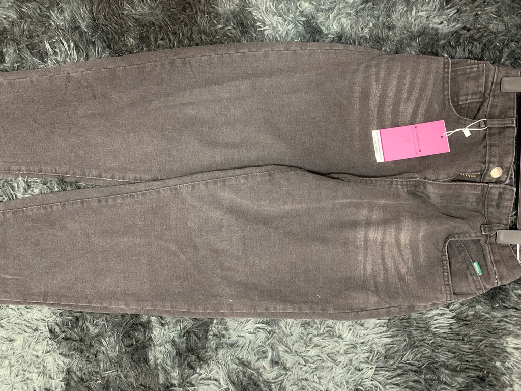 QUẦN BÒ ĐEN TLINH