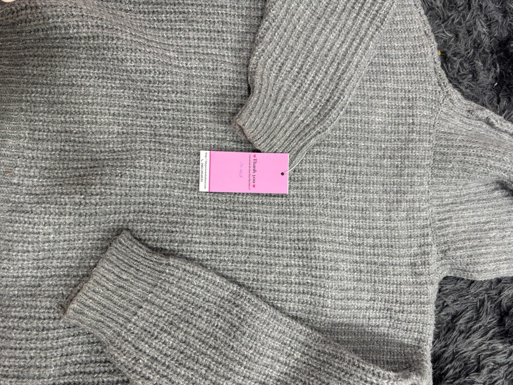 ÁO LEN XÁM CỔ LỌ H.ANH