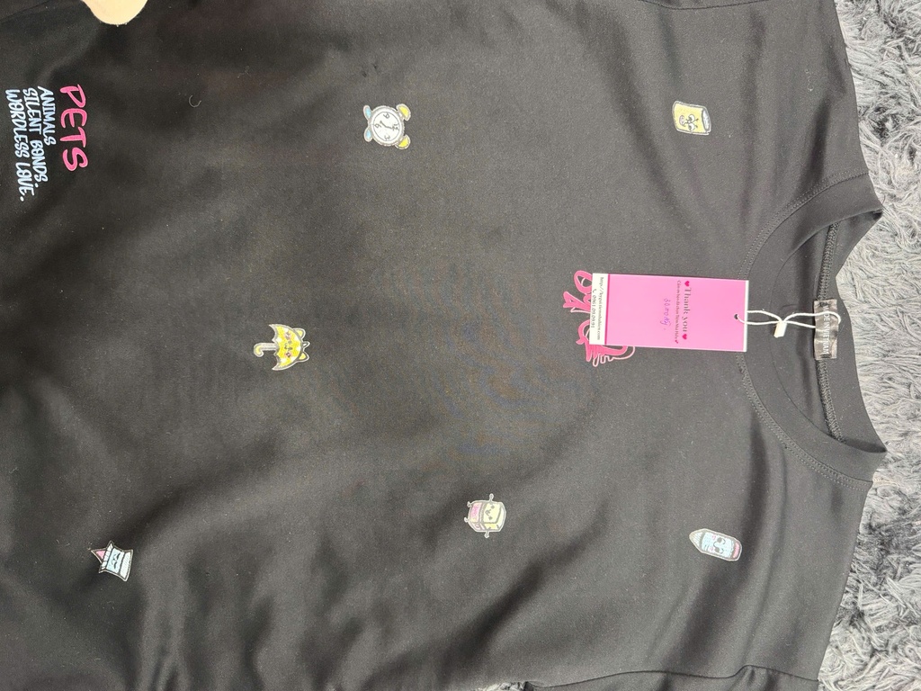 ÁO PHÔNG ĐEN CỘC TAY H.ANH