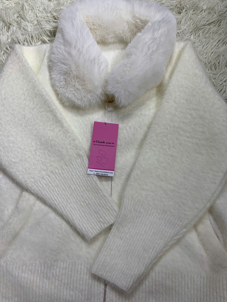 ÁO KHOÁC LÔNG THỎ TRẮNG THUY