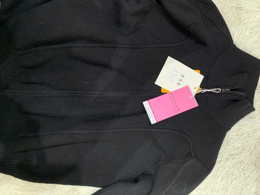 ÁO LEN ĐEN PASS THUY