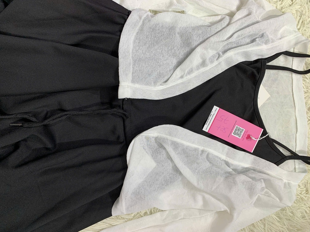 SÉT VÁY 2DAAY ĐEN KÈM ÁO KHOÁC NGOÀI THUY