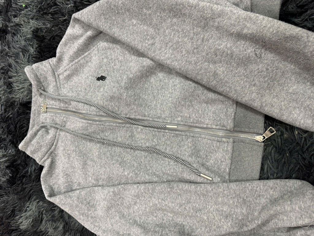 ÁO KHOÁC XÁM CÓ KHÓA THAM