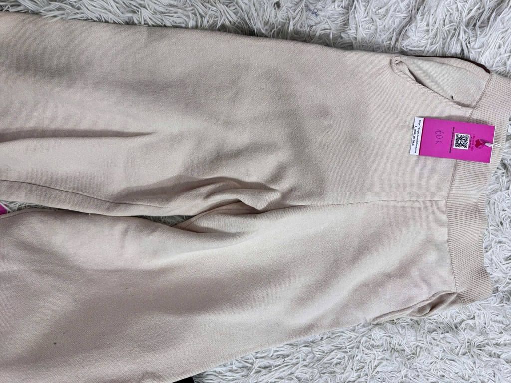 QUẦN XUÔNG ỐNG LOE KEM NGUYET