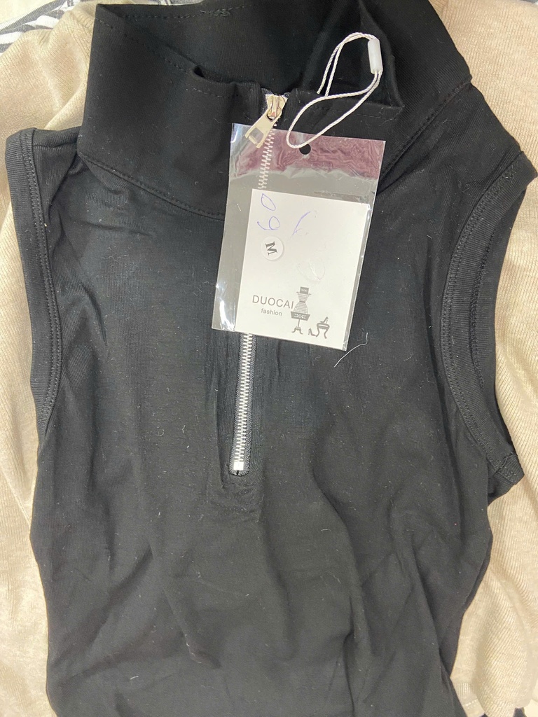 ÁO LEN GILE ĐEN CÓ KHÓA THUY