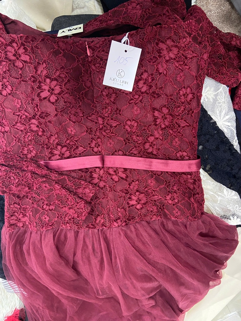 VÁY REN ĐỎ NƠ EO THUY