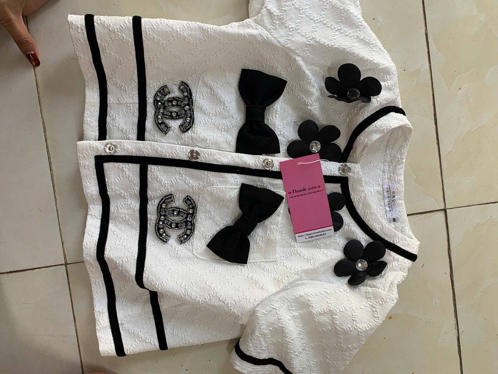 ÁO SOMI TRẮNG CỘC TAY CÓ HỌA TIẾT NỔI THUY