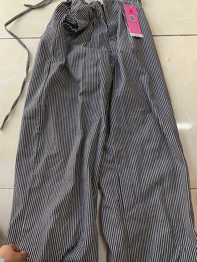 QUẦN KẺ DÀI THUY