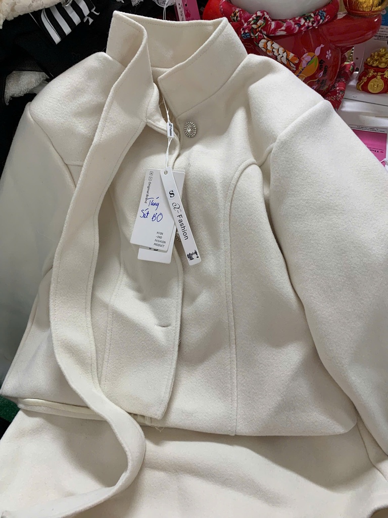 SET VÁY ÁO DẠ TRẮNG 