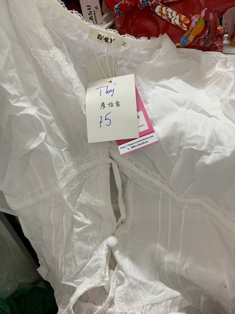 ÁO PHÔNG TRẮNG CỔ TYM CÚC TRẮNG THUY