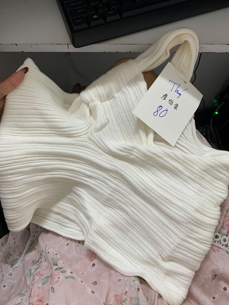 ÁO LEN DÂY LỆCH VAI TRẮNG THUY