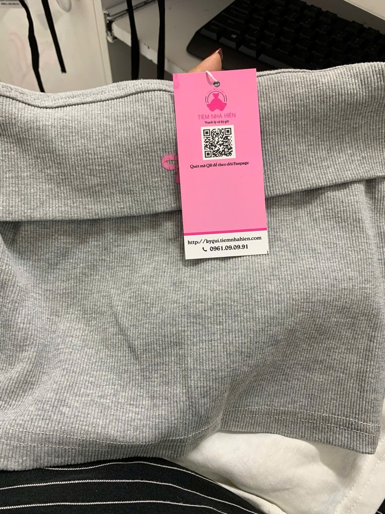 ÁO CUP NGỰC XÁM NƠ NGỰC HANH