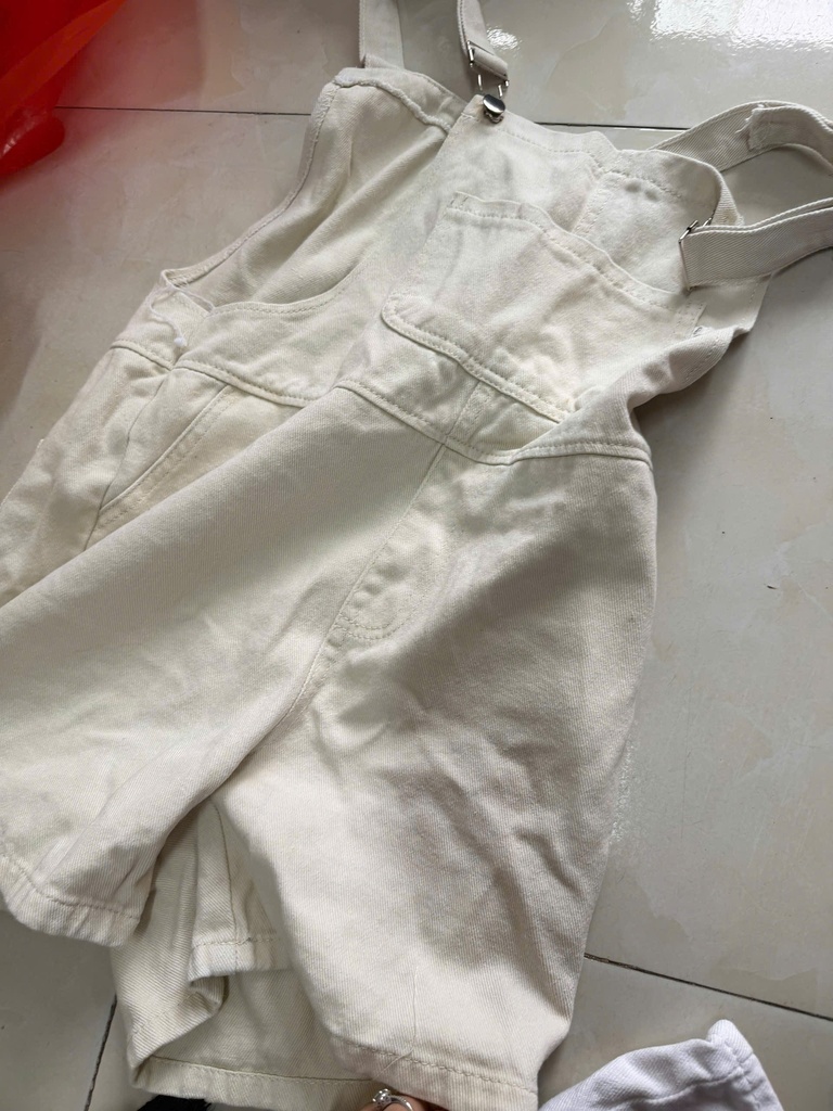 QUẦN YẾM TRẮNG LINH