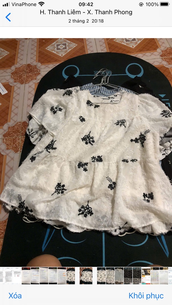 ÁO BABYDOLL TRẮNG HỌA TIÉT ĐEN HOA NHÍ THAO