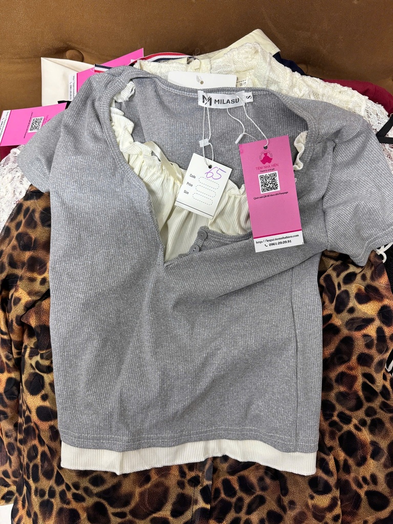 ÁO PHÔNG XÁM CỔ BÈO THUY