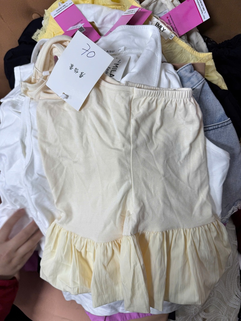 ÁO 2 DÂY VÀNG THUY