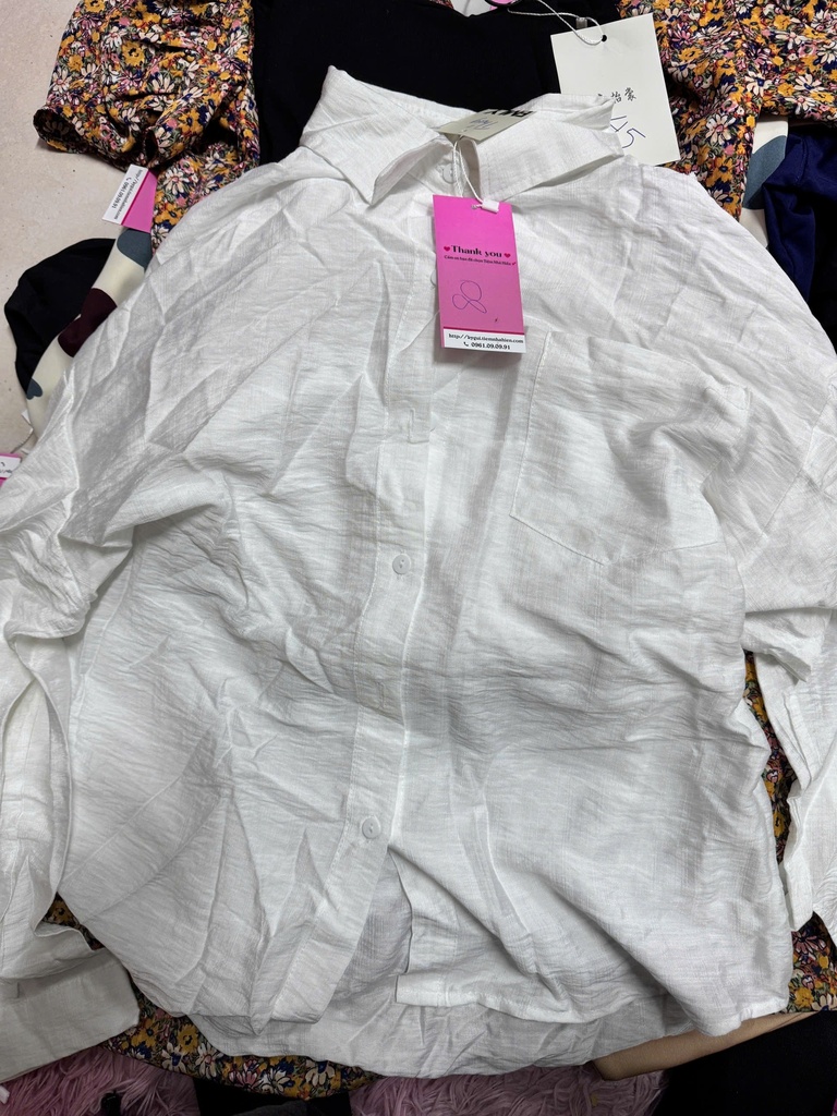 ÁO SƠMI TRẮNG ĐŨI THUY