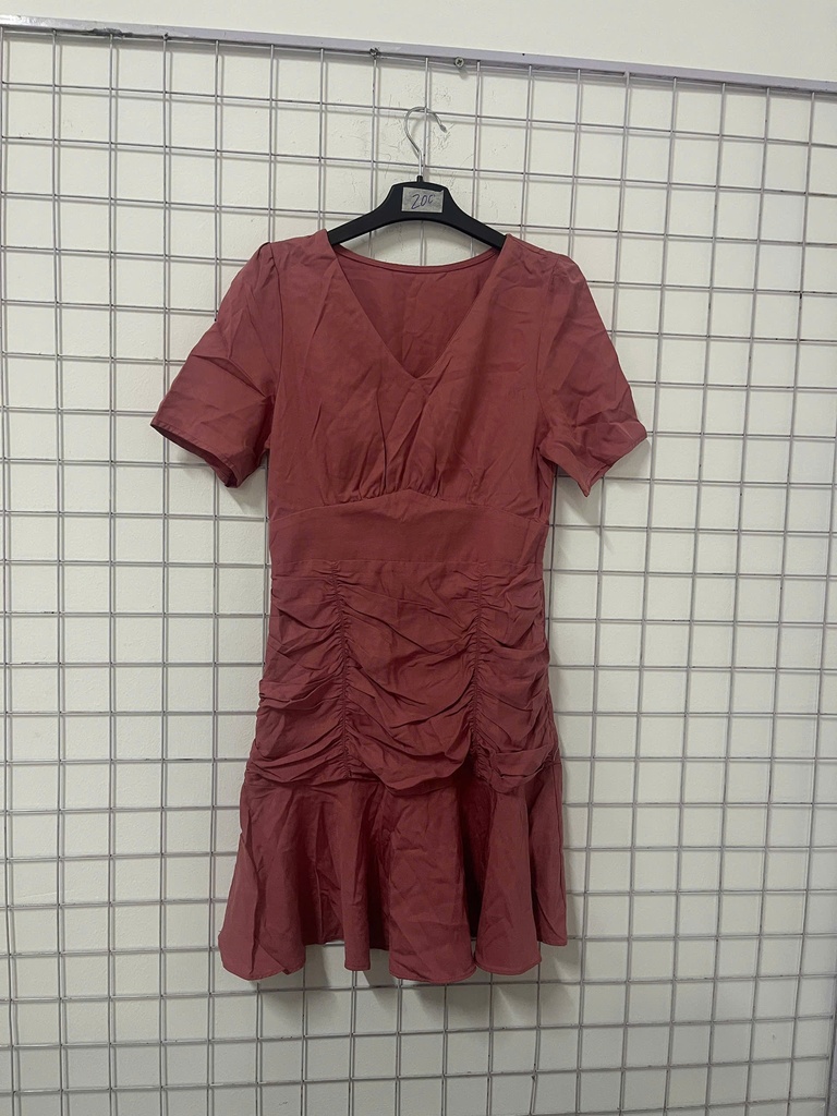 VÁY HỒNG ĐUÔI CÁ CỔ TYM 