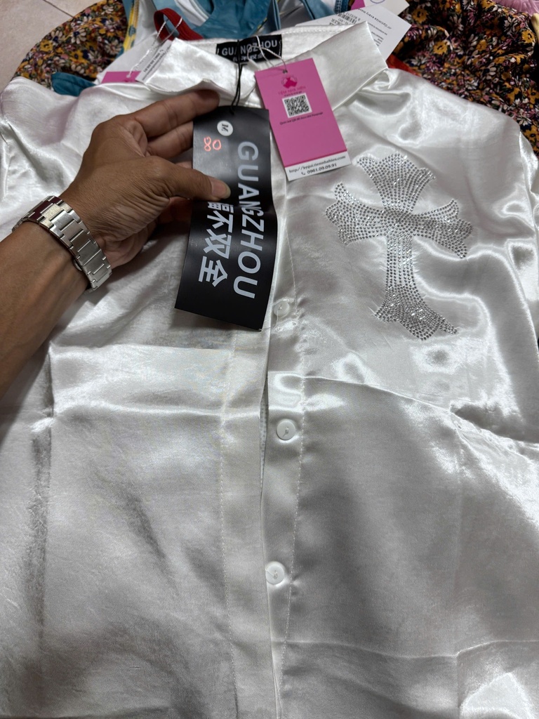 ÁO SƠMI TRẮNG ĐÍNH ĐÁ THUY