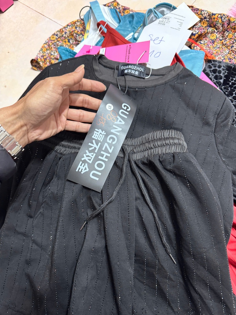 SET BỘ ĐEN BLING THUY