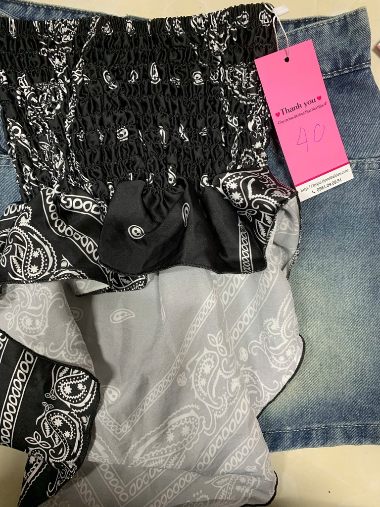 ÁO VÁY QUÂY ĐEN BÓ THUY